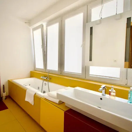 Apartment Mp Rent- Ulica Foksal 12na14-90m ,serce Warszawy, Nowy Swiat Tuz Przy Starowce Warsaw